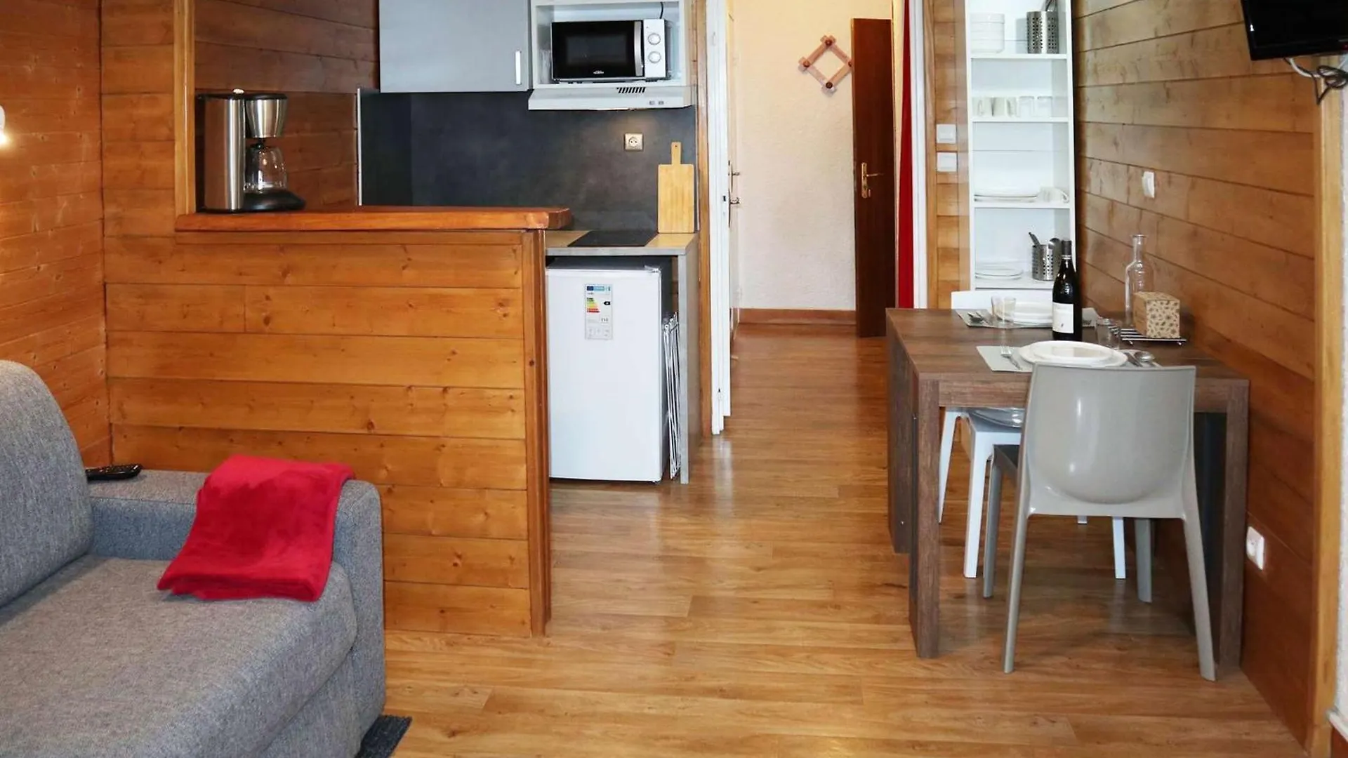 Studio Confortable Pour 2 En Plein Centre, Les Orres 1650 - Fr-1-322-622 0*,  France